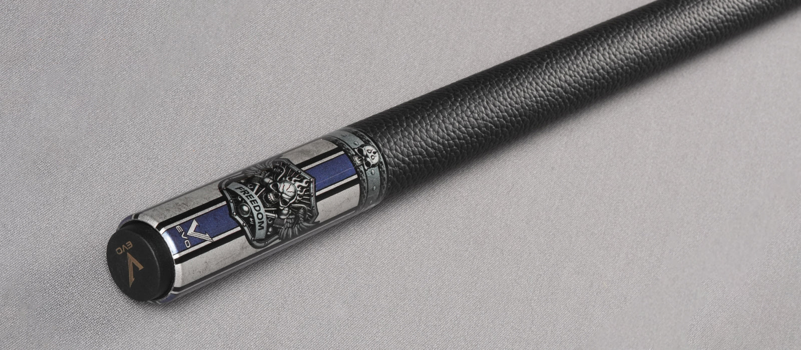 EVO FREEDOM MAXBING EDITION - AZURE FLAME - BLACK LEATHER WRAP - Desktop Image