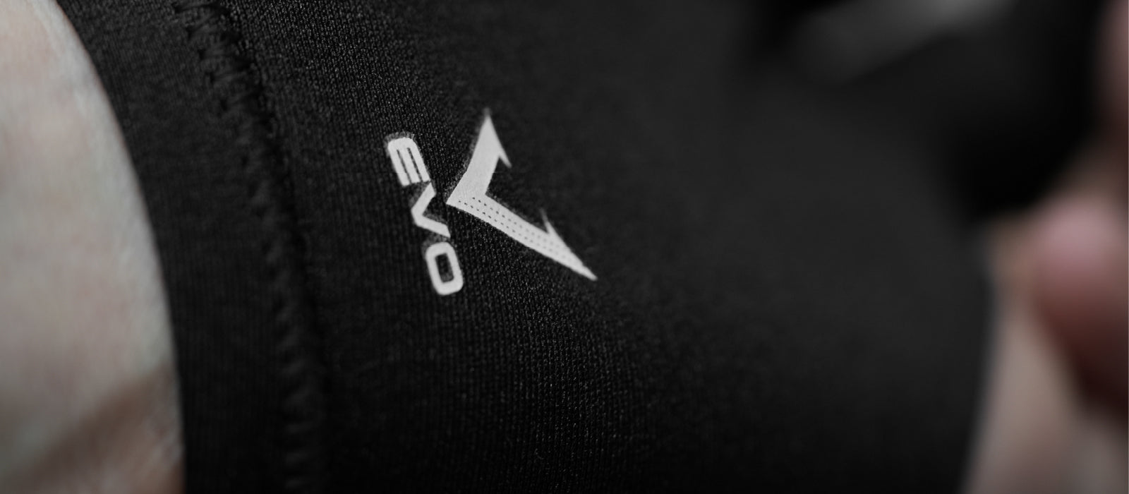 EVO CRYSTAL MAXBING EDITION - EMBER VEIN - Desktop Image